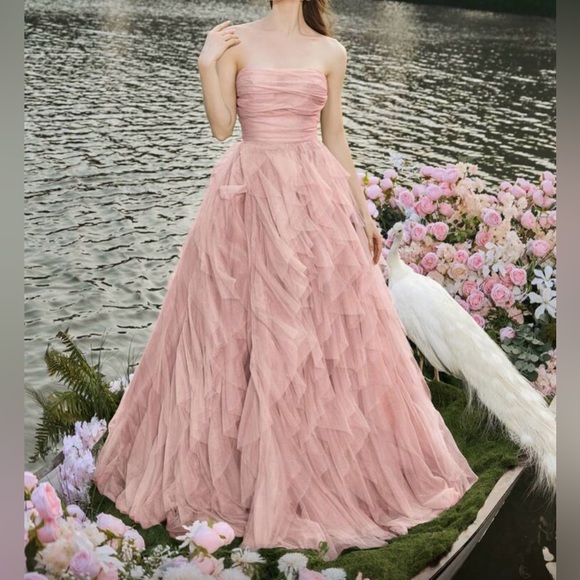 Luxe Tube Mesh Layered Flowy Party Formal Wedding Dress